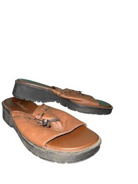 Brown Leather Slide Sandals with Tassel Accent